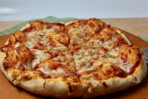 Pizza making .